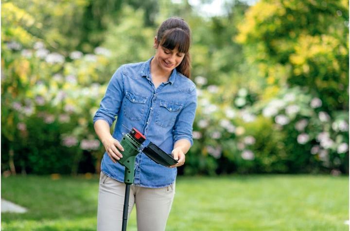 Actual product image Bosch Home & Garden EasyGrassCut 18V-26 (Trim line)