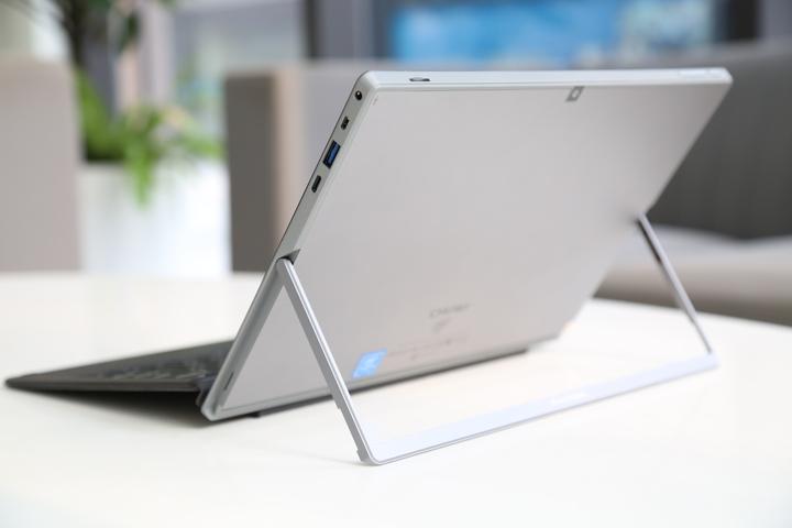 Actual product image Chuwi UBook X (12", 512 GB, Grey)