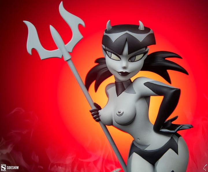 Actual product image Sideshow Original Artist Series Statue Devil Girl (Black and White Variant) 30 cm