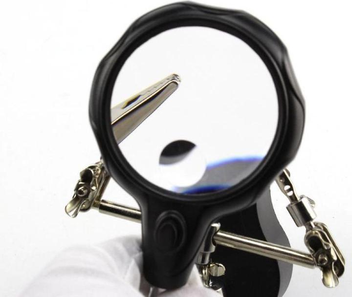 Produktbild JTI Lupe mit LED-Beleuchtung und Clips