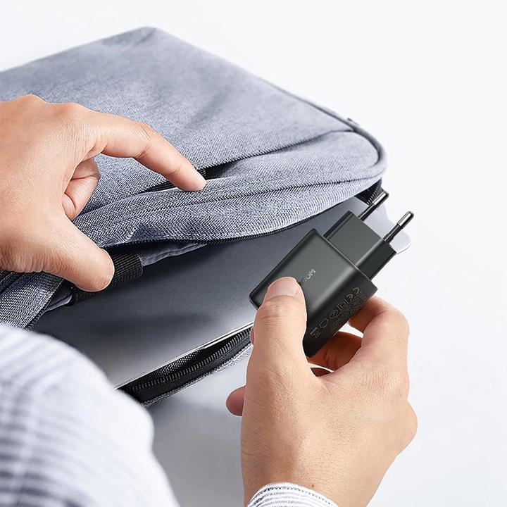 Actual product image Joyroom JR-TCF23 USB-C 25W SFC / PPS / PD network charger - black (25 W, 1 portion)