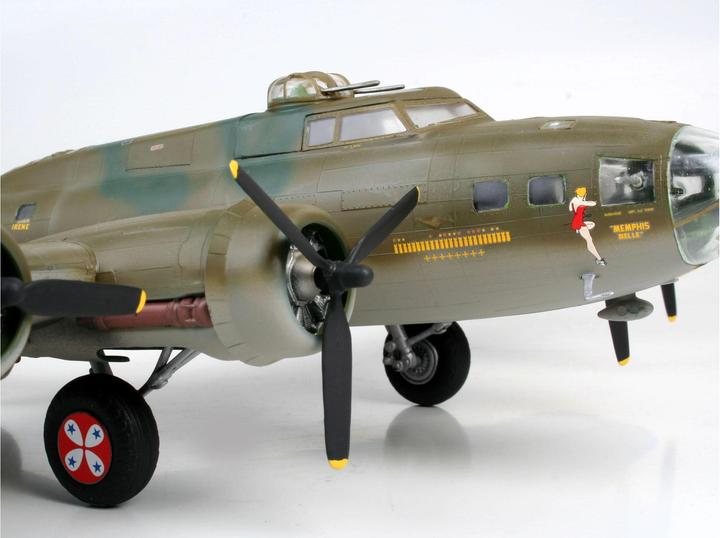 Image du produit Revell Boeing B-17F Memphis Belle