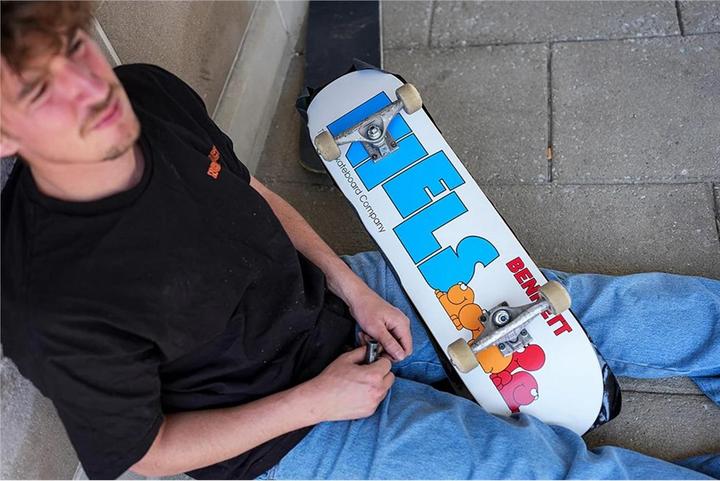 Actual product image Girl Nerd (8.40")