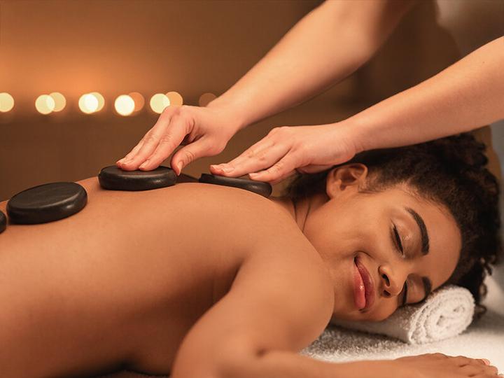 Actual product image Smartbox Festliche Schweiz: Aufenthalt, Dinner, Wellness oder Abenteuer (2 Persons)
