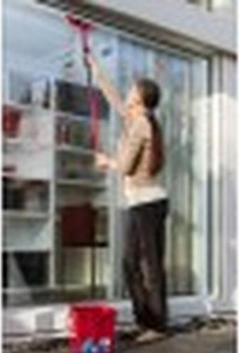 Actual product image Vileda Brush, for windows, with telescopic handle (1 pcs.)