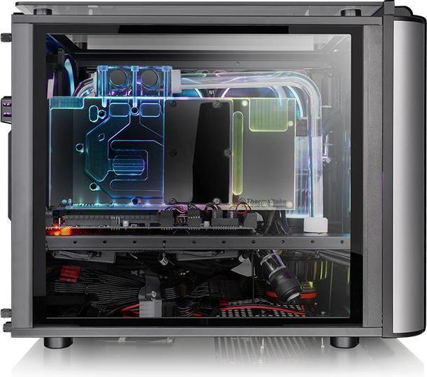 Actual product image Thermaltake Level 20 VT (mATX)