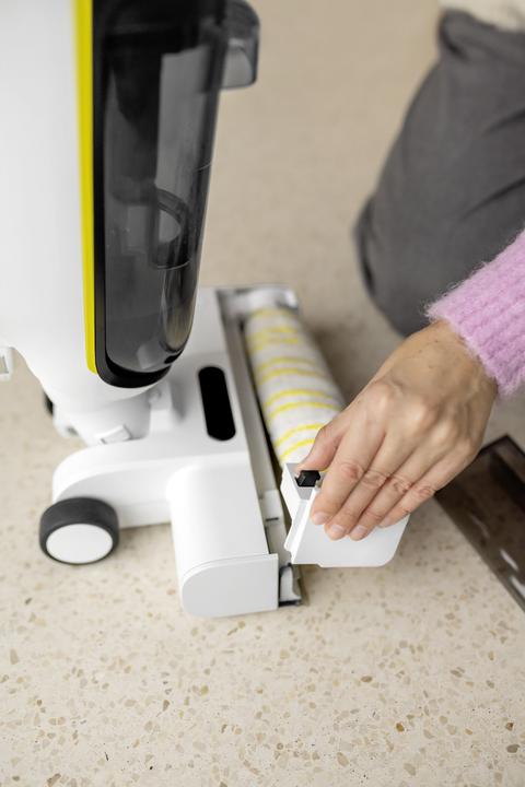 Actual product image Kärcher "BALAI LAVEUR FCV3 EXTRA *" (Vacuuming + mopping)