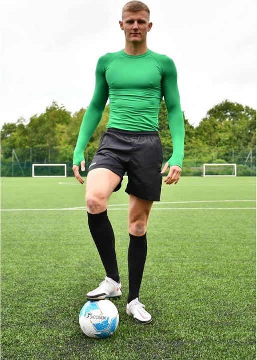 Actual product image Precision Essential Baselayer (XS)