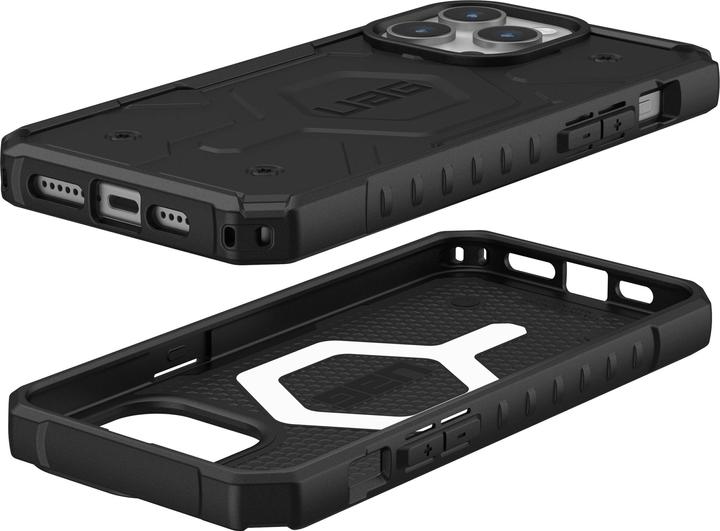 Actual product image UAG Pathfinder Magsafe Case (Apple iPhone 15 Pro Max)