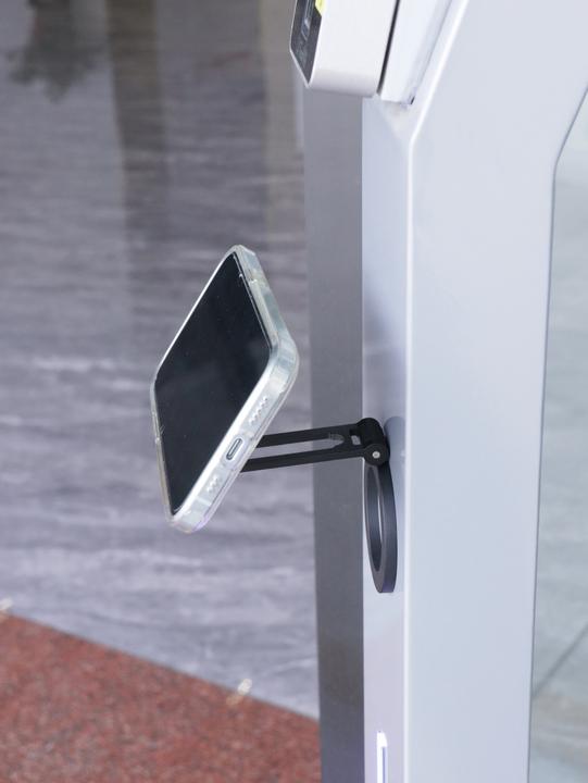 Image du produit Razer Foldable MagSafe-Compatible Phone Holder, black