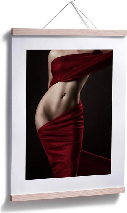 Actual product image Trenddeko Antonik - The red cloth (40 x 50 cm)
