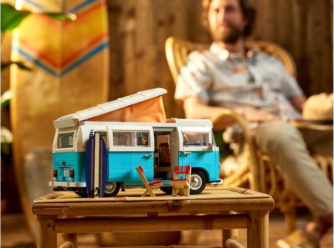 Produktbild LEGO Volkswagen T2 Campingbus (10279, LEGO Creator Expert, LEGO Seltene Sets)