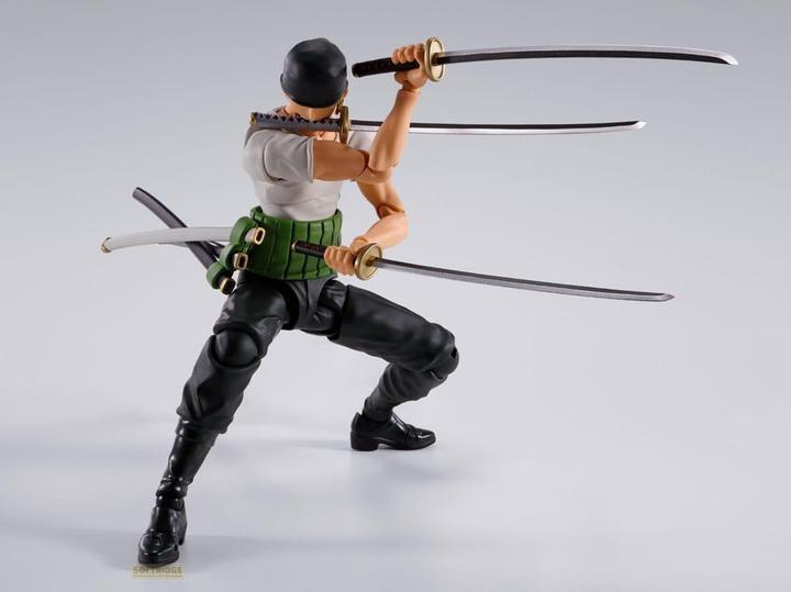 Produktbild Bandai One Piece S.H.Figuarts Roronoa Zoro Romance Dawn Version