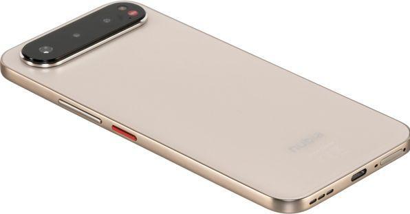 Productafbeelding Nubia Air / 8GB / 256GB / Gold (256 GB, titanium woestijn, 6.78", Hybride dubbele SIM, 5G)