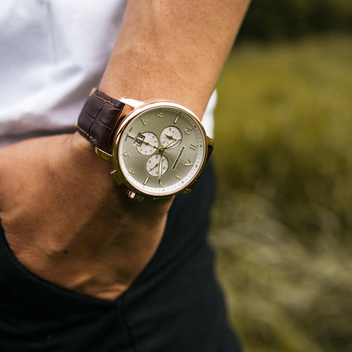 Actual product image Cornavin Big Date (Analogue wristwatch, 48 mm)