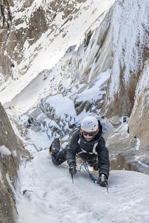 Produktbild Blue Ice Blast Helmet (52 - 58 cm)