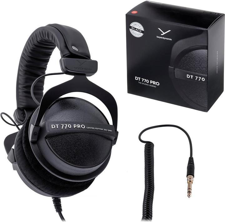Actual product image Beyerdynamic DT 770 Pro Black Limited Edition (No noise cancelling, Cable)