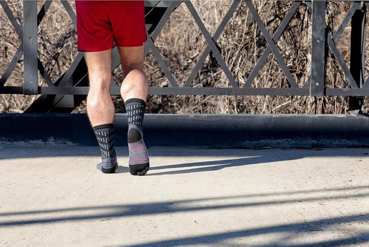 Actual product image Injinji Ultra R. Crew Socks (S)