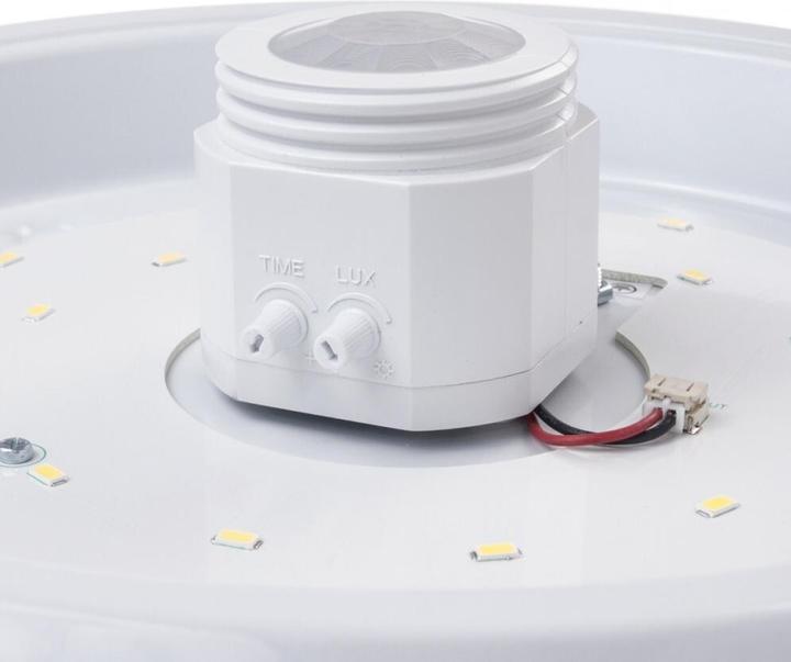 Actual product image Maclean MCE131 - White - Hallway - Toilet - recessed - IP20 - 12 W - 110 - 240 V (6 m)