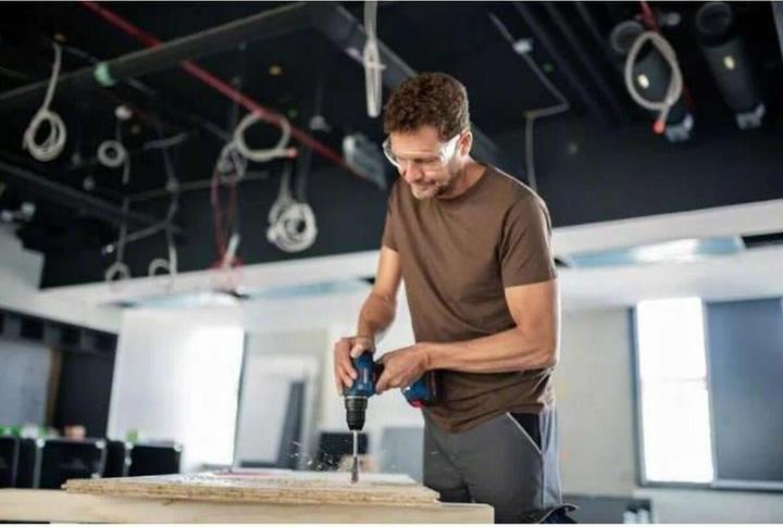 Actual product image Bosch Professional GSR 18V-55