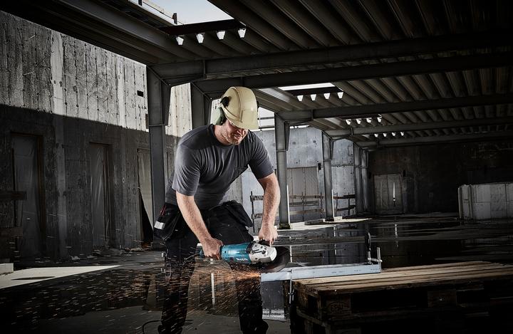 Produktbild Makita Schleifer 230mm 240V mit Zubehör (UK) (230 mm)