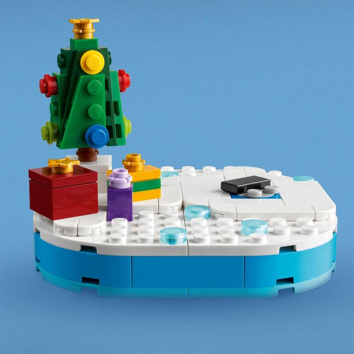 Produktbild LEGO Weihnachtspinguin (40498, LEGO Icons, LEGO Seltene Sets)