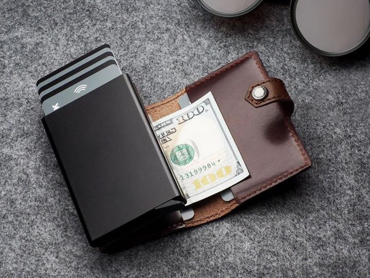 Actual product image Pularys Wallet HIKER MAX credit card holder