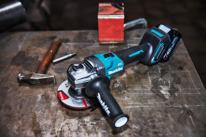 Actual product image Makita 40V 125mm cordless angle grinder GA008GZ (125 mm)