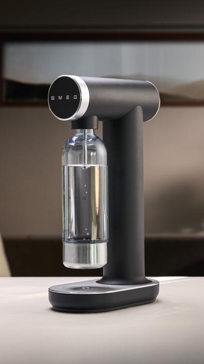 Actual product image Smeg Soda maker