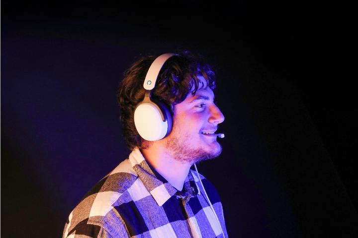 Image du produit Konix Kopfhörer mit Mikrofon Weiss (Filaire)