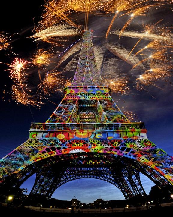 Produktbild Figured'Art Diamond Painting Romantik in Paris ohne Keilrahmen