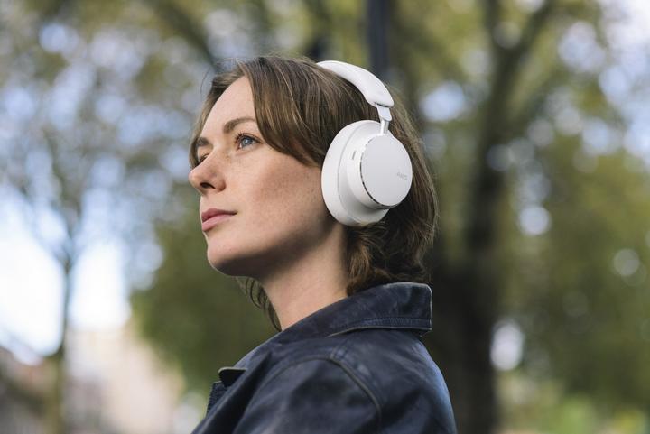 Actual product image AKG N9 Hybrid (ANC, 55 h, Wireless, Cable)