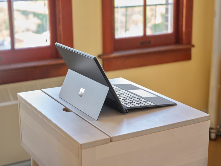 Actual product image Microsoft Surface Go 3 for business (10.50", Intel Core I3-10100Y, 8 GB, 256 GB, Without keyboard layout)