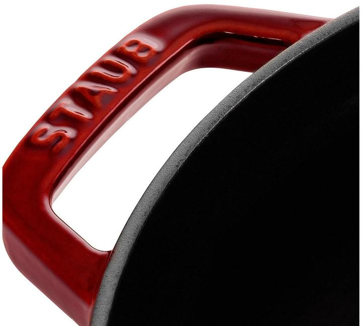 Actual product image Staub Roaster dark red (22 cm, Casserole + Stewpot, Cast iron)