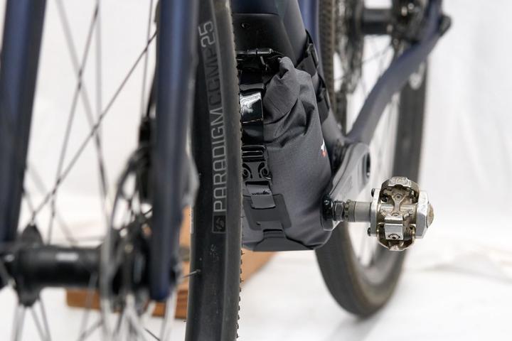 Actual product image Revelate Designs Welded Joey Downtube Bag, 1L, black (1 l, Frame bag)