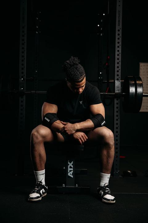 Actual product image Breaking Limits Elbow support for the gym (40, One size)