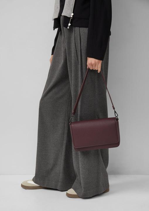 Produktbild s.Oliver Tasche Hobo-Bag in Leder-Optik mit Magnetknopf und längenverstellbarem Gurt