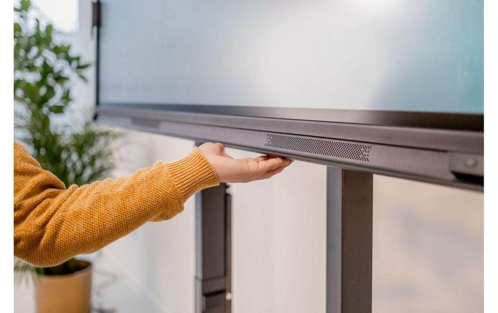 Actual product image Vogels Trolley motoris. Lift, 80mm/s, DC, Schwa (120 kg, 55" - 98")