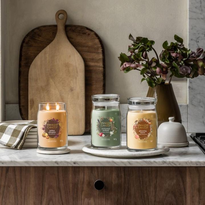 Produktbild Yankee Candle Glistening Leaves