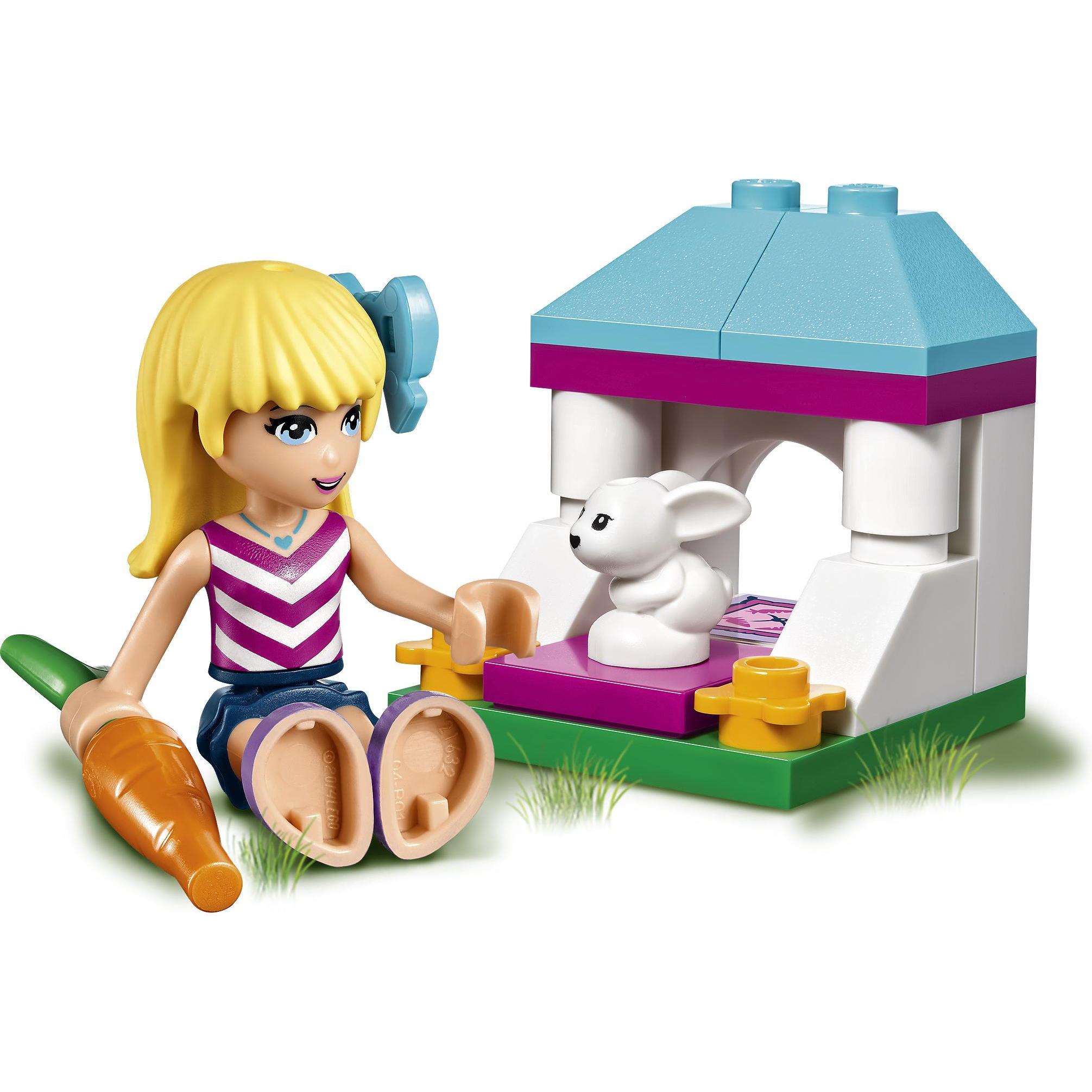 Amazon Lego Friends Stephanie's Lakeside House Heartlake City