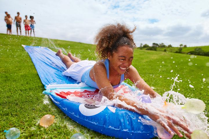 Productafbeelding Zuru BOB waterglijbaan haai met 100+ waterballonnen (4.80 m)
