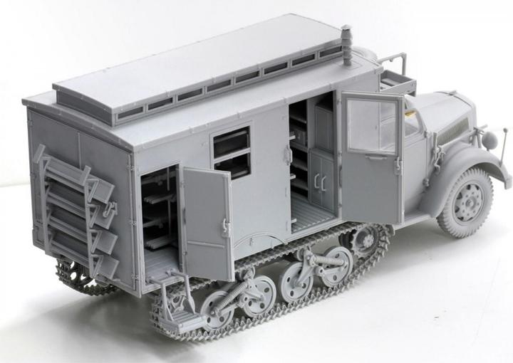 Immagine prodotto 1:35 Sd.Kfz.3 Mulo Ambulanza