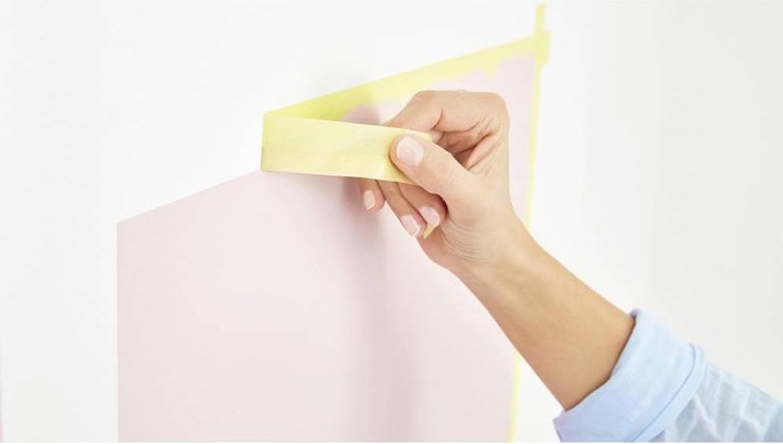 Produktbild tesa Malerkrepp PROFESSIONAL, Malerband für besonders präzises Abkleben (25 mm)