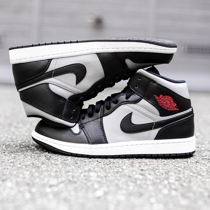 Image du produit Nike Air Jordan 1 (41)