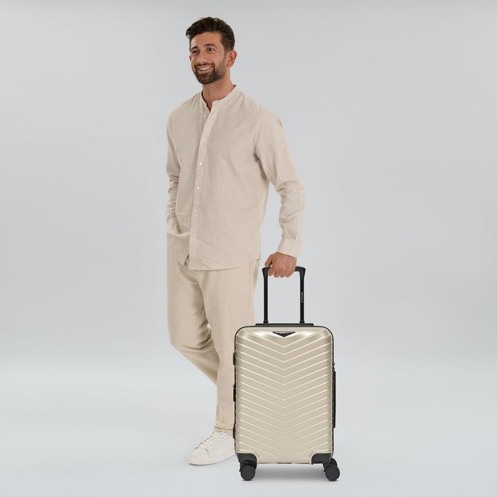 Actual product image Redolz Essentials 18 4-wheel cabin trolley 55 cm with stretch fold (44 l)