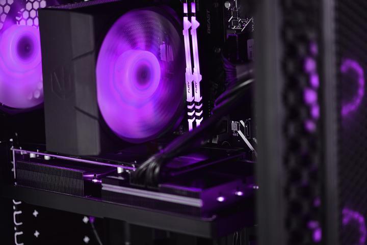 Produktbild Actina 5901443403326 PC AMD Ryzen™ 5 9600X 32 GB DDR5-SDRAM 1 TB SSD AMD Radeon RX 7700 XT Midi Towe (1000 GB, 32 GB)