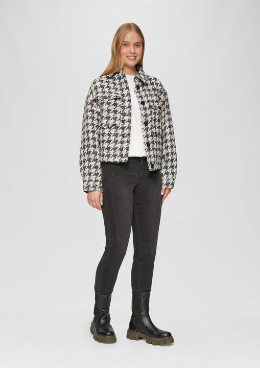 Produktbild S.Oliver Sweatshirt Strukturiertes Jacquard-Sweatshirt mit U-Boot-Ausschnitt (42)