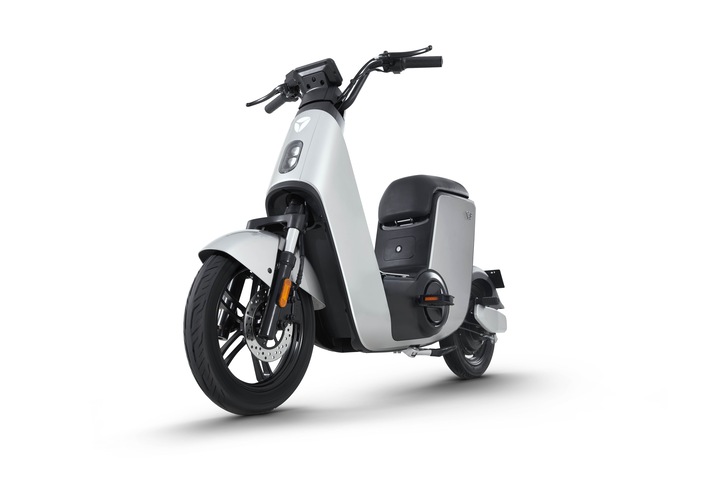 Yadea Scooter V7 (25 km/h, 400 W)