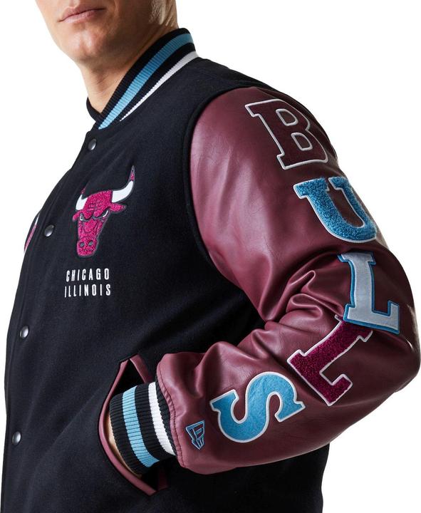 Produktbild New Era Varsity College Jacke - NBA Chicago Bulls - S (S)