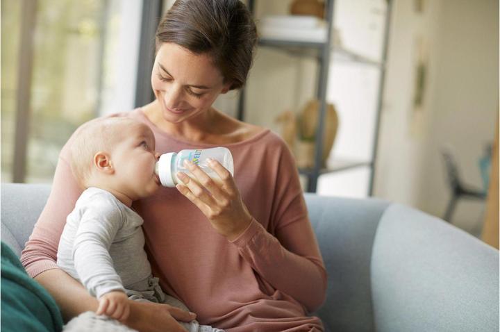 Image du produit Philips Avent Anti-coliques avec valve AirFree - Ensemble pour nouveau-né (260 ml)